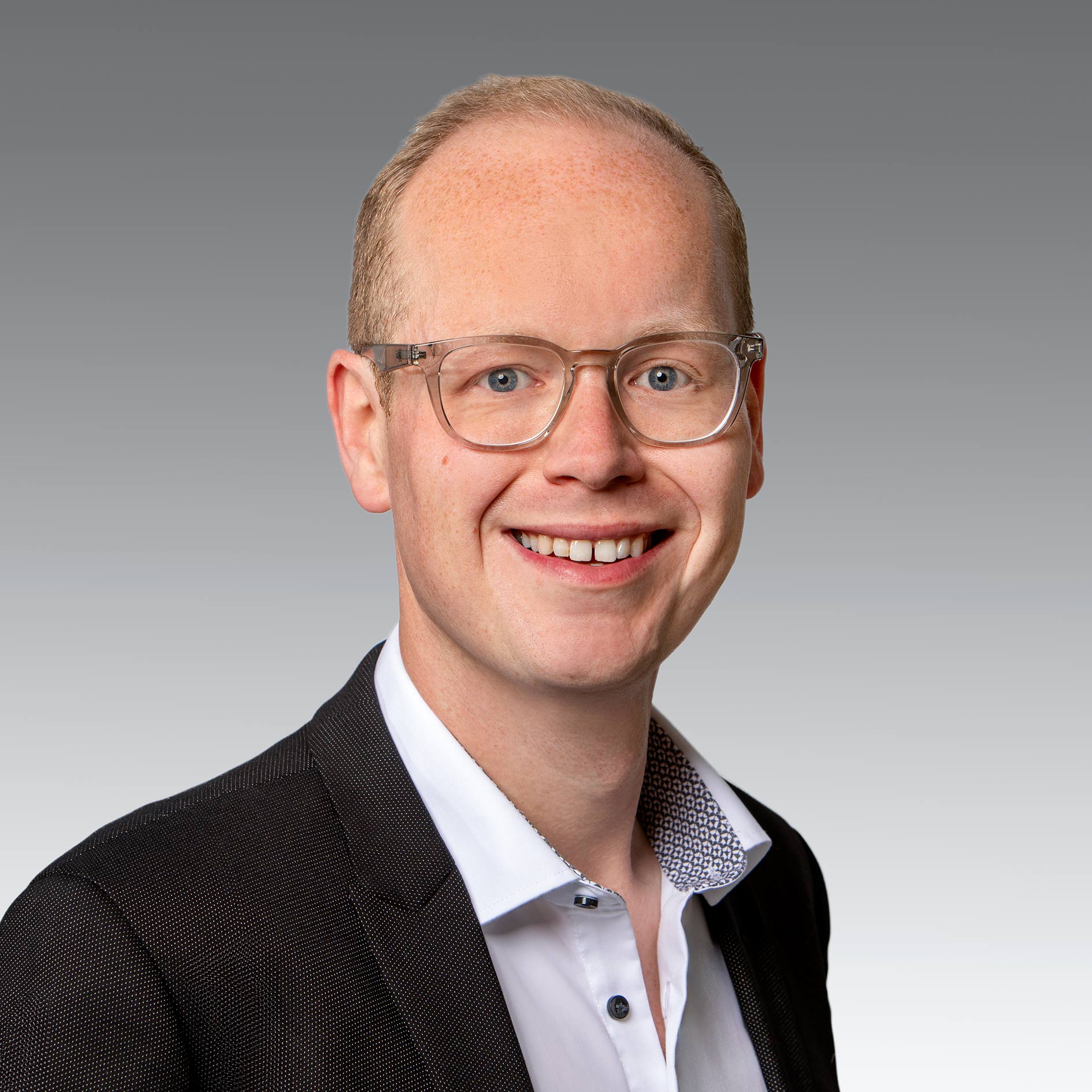 Lennart_Schuchaertt_16x16_WEB